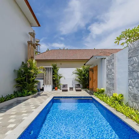 Kubu Deandari Guest House